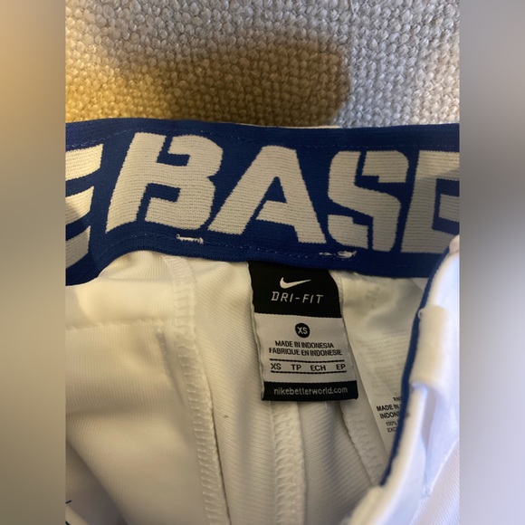 New White Nike Baseball Pants Extra Small size YOUTH - Picture 2 of 3